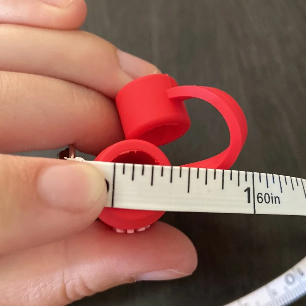 SHEIN red silicone straw cover cap for Stanley Cup. Straw topper. One size. - Picture 10 of 11